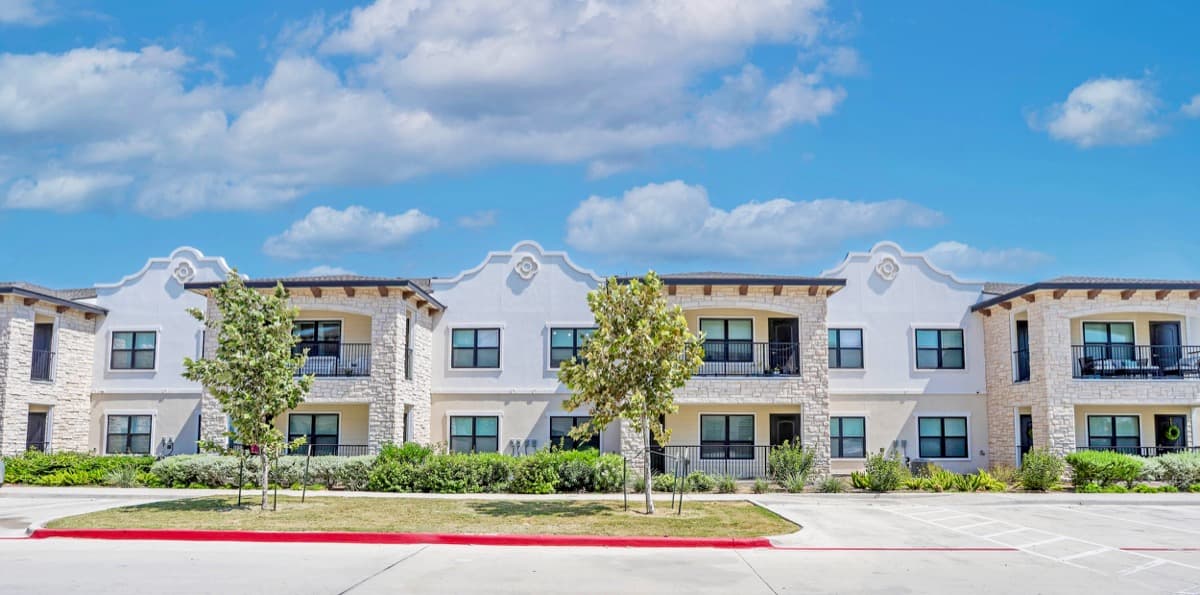 Avanti at Emerald Point Apartments